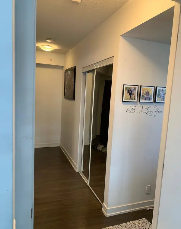 2220 Lake Shore BLVD W #302, Toronto W06, ON M8V 0B1