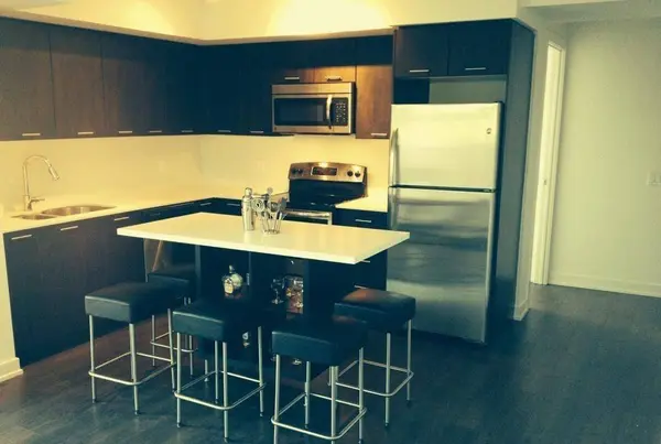 2220 Lake Shore BLVD W #302, Toronto W06, ON M8V 0B1