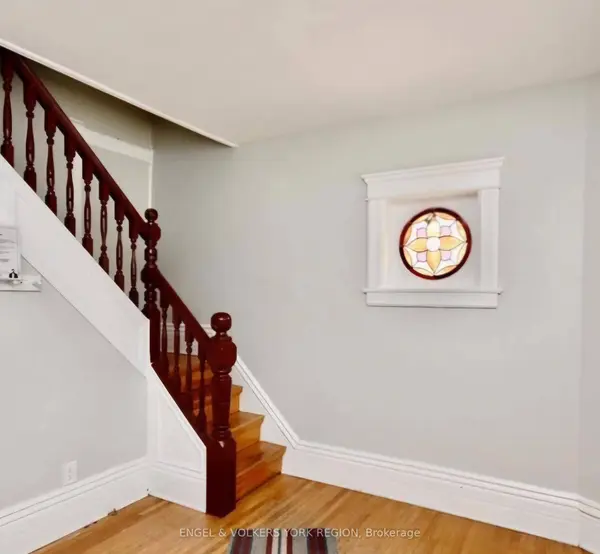 127 Burton AVE, Barrie, ON L4N 2R6