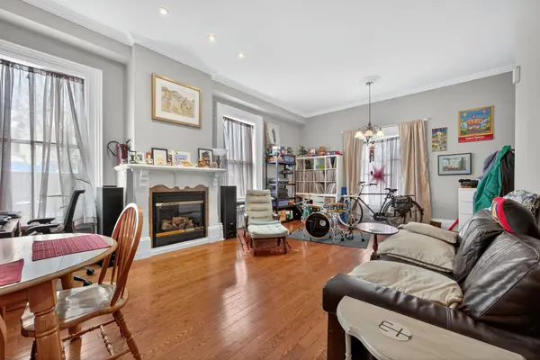 64 High ST, Barrie, ON L4N 1W4