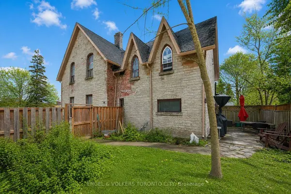 64 High ST, Barrie, ON L4N 1W4