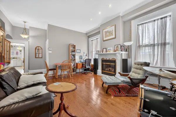 64 High ST, Barrie, ON L4N 1W4