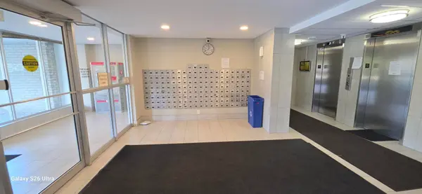 1100 Caven ST #1204, Mississauga, ON L5G 4N3