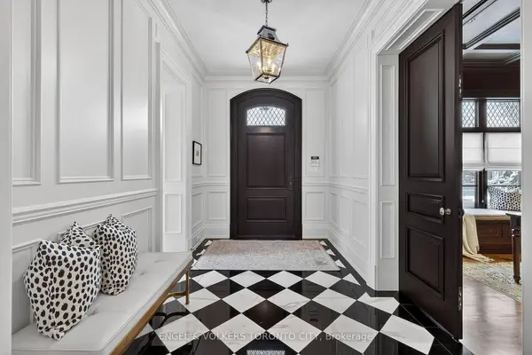 28 Long Hill DR, Richmond Hill, ON L4E 3M5