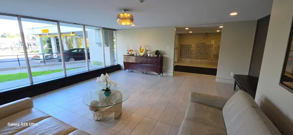 1100 Caven ST #1204, Mississauga, ON L5G 4N3