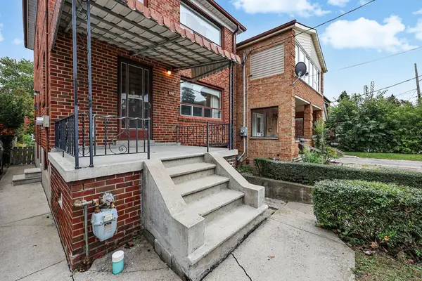 189 Locksley AVE, Toronto W04, ON M6B 3N8
