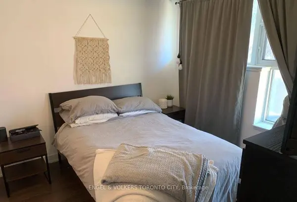 2220 Lake Shore BLVD W #302, Toronto W06, ON M8V 0B1