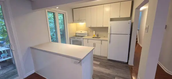 171 Brighton AVE, Toronto C06, ON M3H 4E3