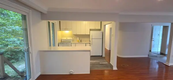 171 Brighton AVE, Toronto C06, ON M3H 4E3