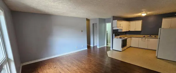 86 Curtis ST #5, Essa, ON L0M 1B2