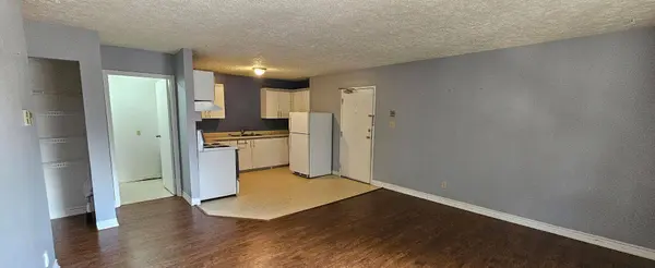 86 Curtis ST #5, Essa, ON L0M 1B2