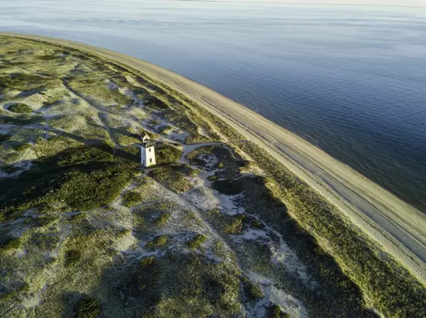 wood-end-lighthouse-cape-cod-1024x767