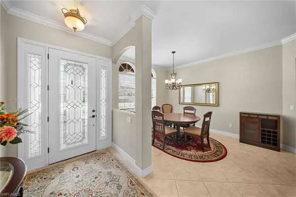 10053 Lions Bay CT, Naples, FL 34120