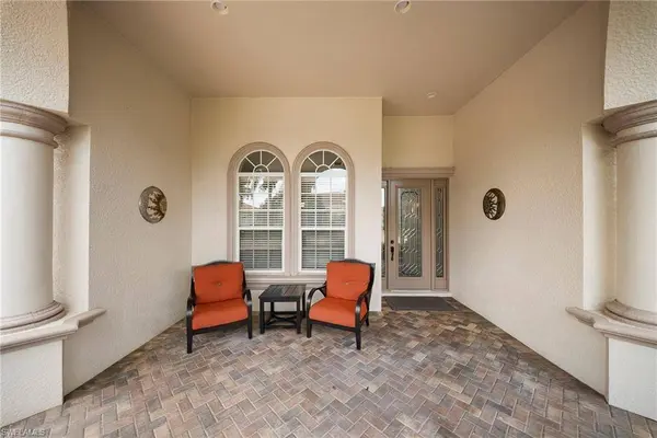 10053 Lions Bay CT, Naples, FL 34120