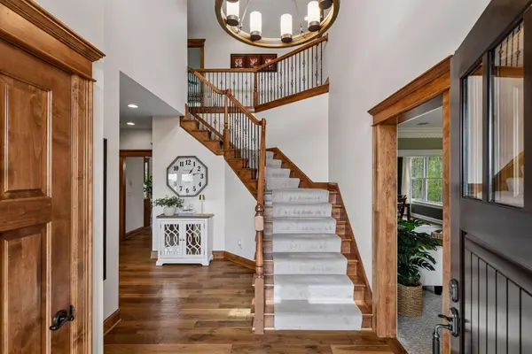 10020 Holloway Farms RD, Loretto, MN 55357