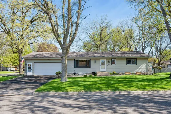 300 Ash AVE NE, Saint Michael, MN 55376
