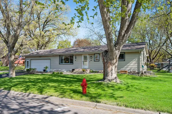 300 Ash AVE NE, Saint Michael, MN 55376
