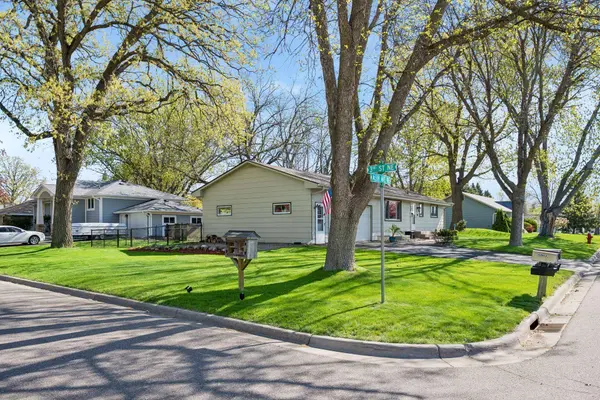 300 Ash AVE NE, Saint Michael, MN 55376
