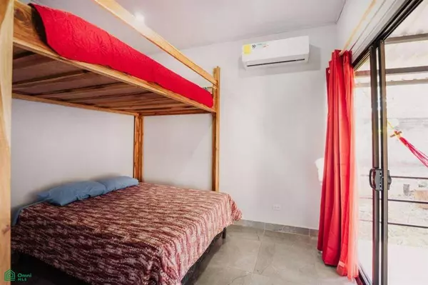 Playa Avellanas, Santa Cruz, 50303