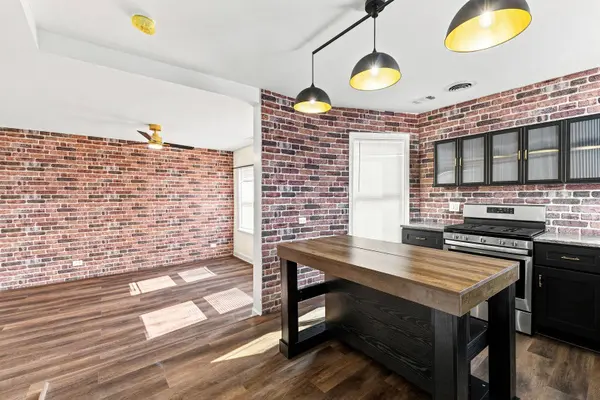 238 W 31ST ST #4W, Chicago, IL 60616