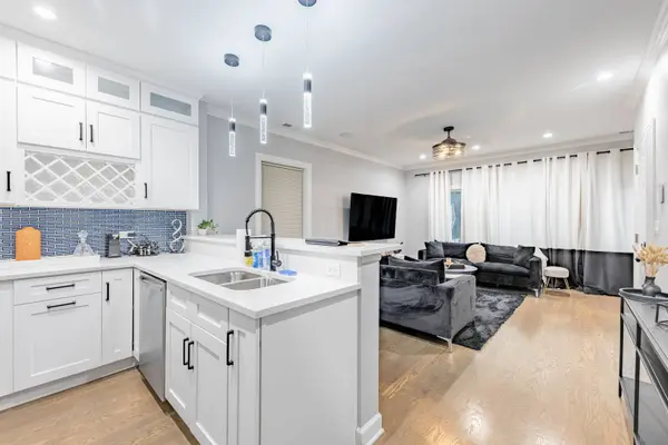 4634 S Langley AVE #1, Chicago, IL 60653