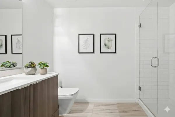 725 Marine DR #414, North Vancouver, BC V7M 0G2