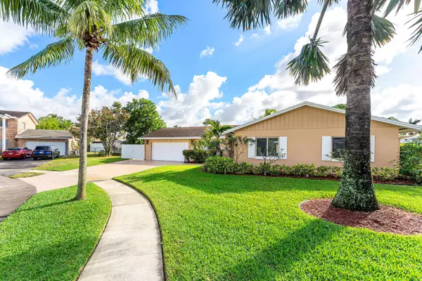 1540 SW 56th AVE, Plantation, FL 33317