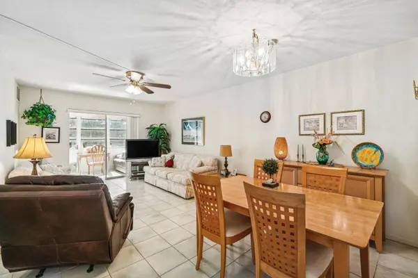 108 NE 20th AVE NE #201, Boynton Beach, FL 33435