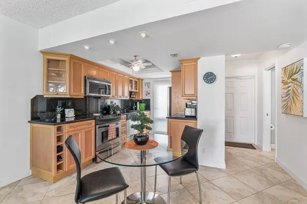 333 NE 21st AVE #314, Deerfield Beach, FL 33441