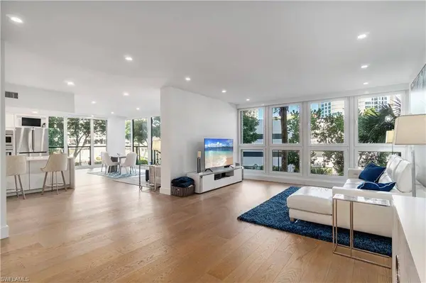 4031 Gulf Shore BLVD N #22, Naples, FL 34103