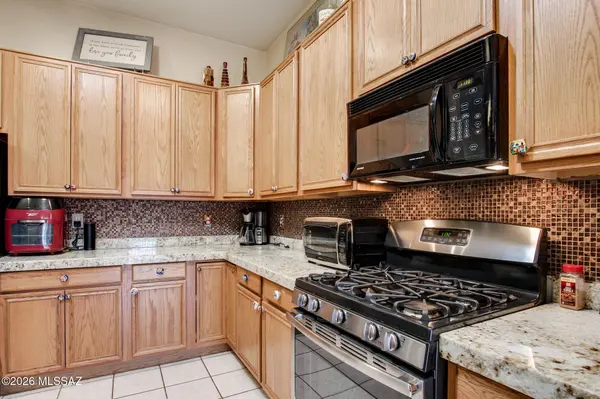 16225 S Sheffield DR, Vail, AZ 85641