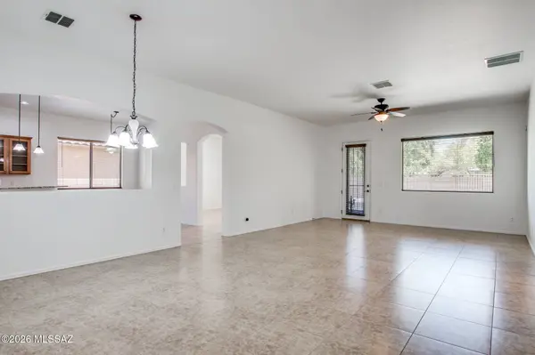 7405 S Silky Willow Dr, Tucson, AZ 85747