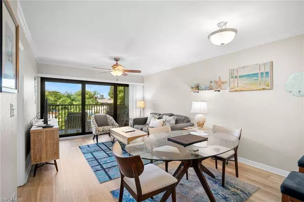 600 Neapolitan WAY #343, Naples, FL 34103