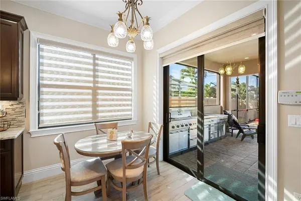 699 98th AVE N, Naples, FL 34108