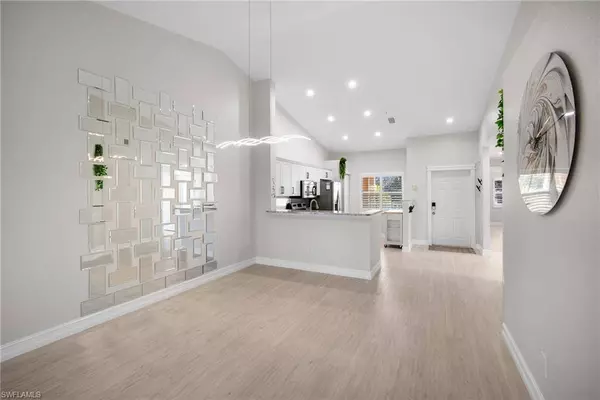 2453 Millcreek LN #201, Naples, FL 34119