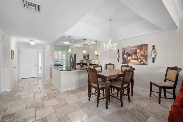 523 La Peninsula BLVD #523, Naples, FL 34113