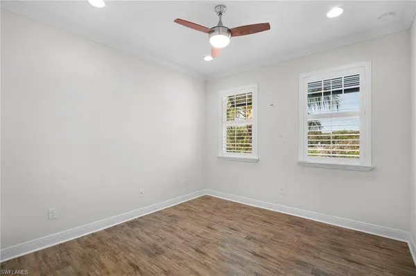 6934 Avalon CIR #405, Naples, FL 34112