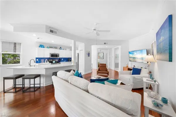 4610 Hawks Nest DR #104, Naples, FL 34114