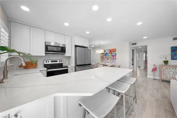 3200 Gulf Shore BLVD N #107, Naples, FL 34103