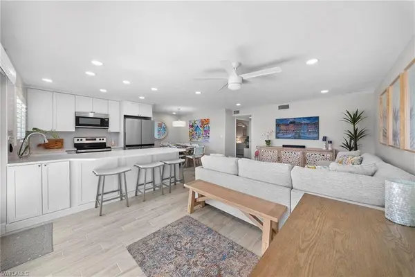 3200 Gulf Shore BLVD N #107, Naples, FL 34103