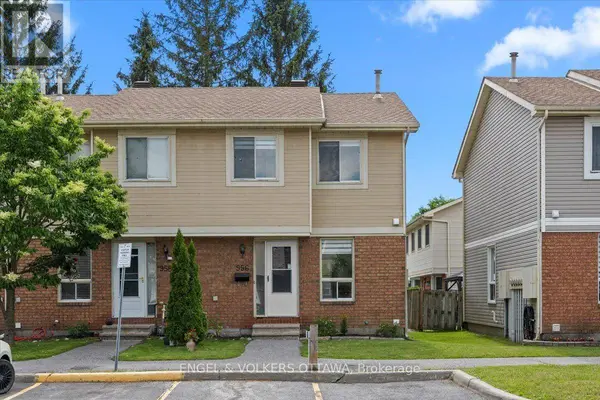 956 Cookshire CRES #54, Ottawa, ON K4A3K3