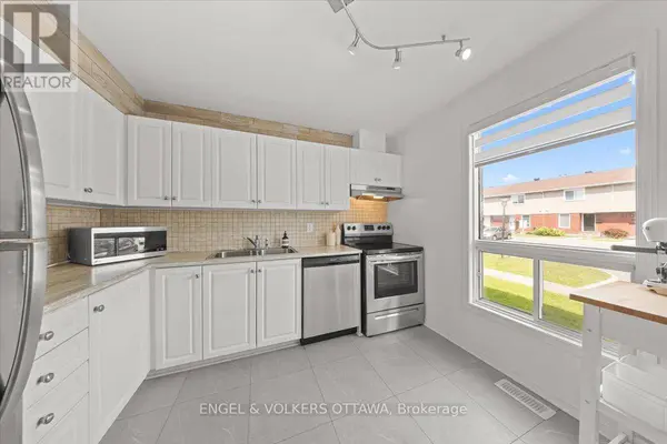 956 Cookshire CRES #54, Ottawa, ON K4A3K3