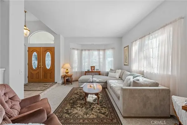 14282 Rock PL, Riverside, CA 92503