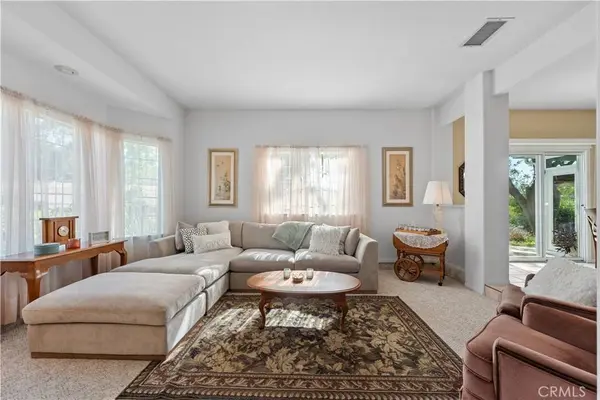 14282 Rock PL, Riverside, CA 92503