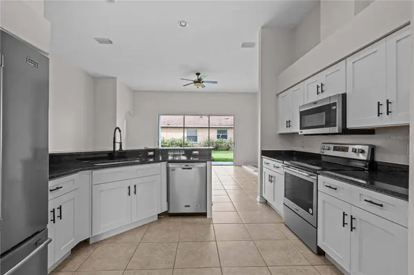 11611 JORDANS LANDING CT, Riverview, FL 33569