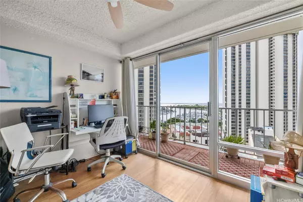 419 Atkinson DR #1404, Honolulu, HI 96814