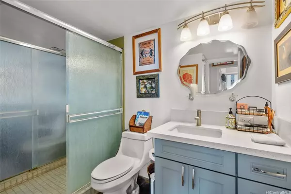 419 Atkinson DR #1404, Honolulu, HI 96814