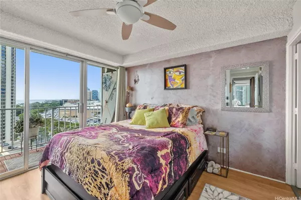 419 Atkinson DR #1404, Honolulu, HI 96814