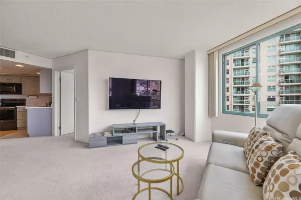 1314 Kalakaua AVE #912, Honolulu, HI 96826