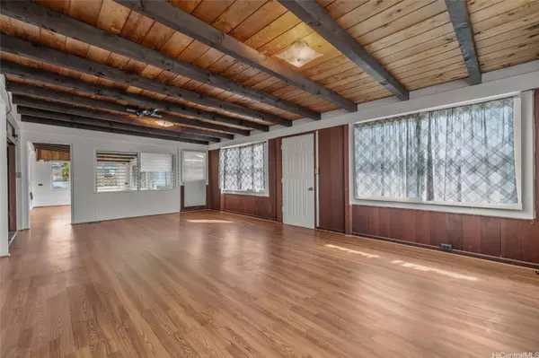 775 Hoomalimali ST, Pearl City, HI 96782